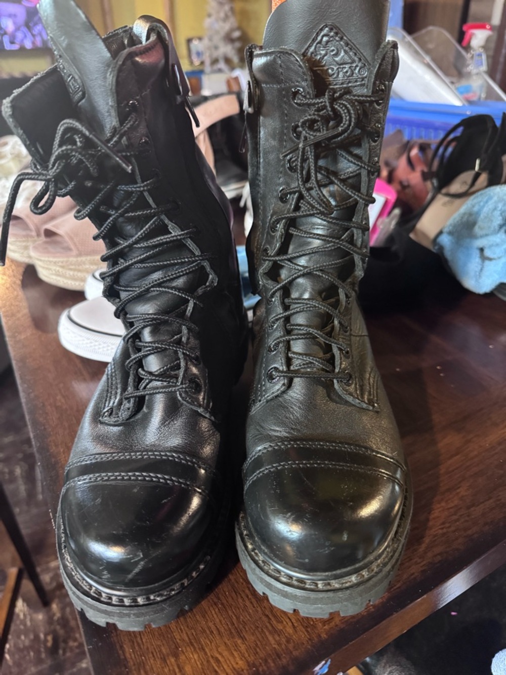 Classic Black Leather womens Combat Boots - Durable Lace-Up - Picture 2 of 7